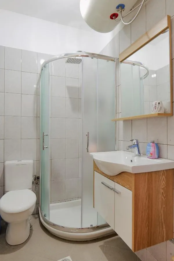 Juri'S Apartment Sarande